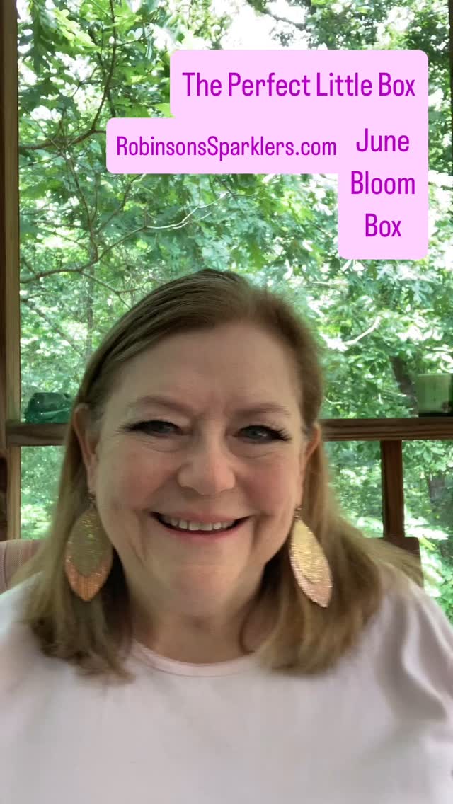 The Perfect Little Box!
The June Bloom Box🎉. RobinsonsSparklers.com